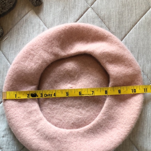 Top Hope 90% wool 10% nylon spot clean only Beret. Soft pink. - Picture 7 of 11